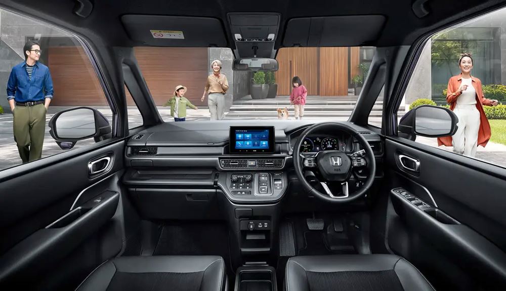 Honda StepWGN SPADA ภายใน